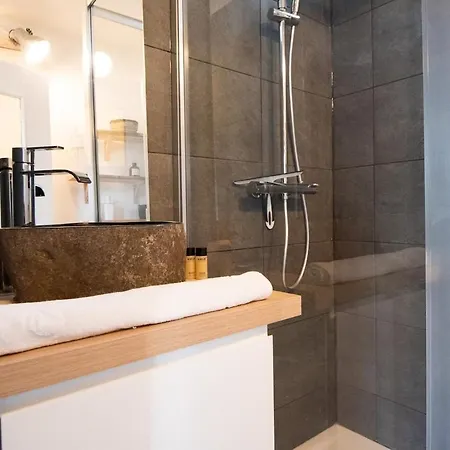 Elegant With Mezzanine - Amazing Location Apartment