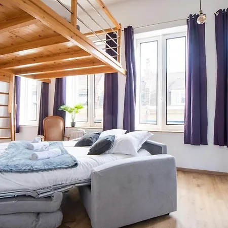Elegant With Mezzanine - Amazing Location *